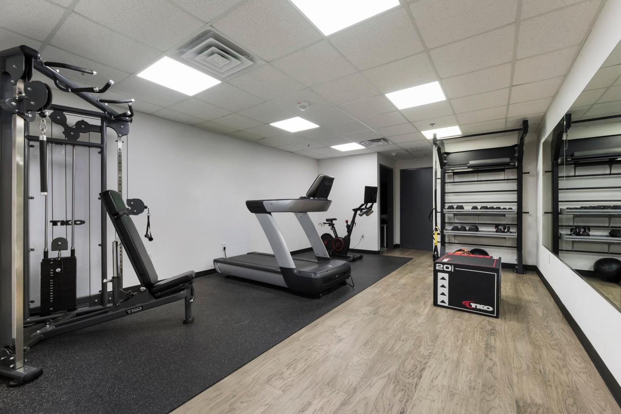 Snappy Loft Style 2Br I Gym I Parking I Workspace Далас Екстериор снимка